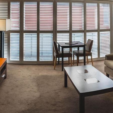 The Henry Jones Art Hotel Hobart Exteriör bild A typical apartment at the complex