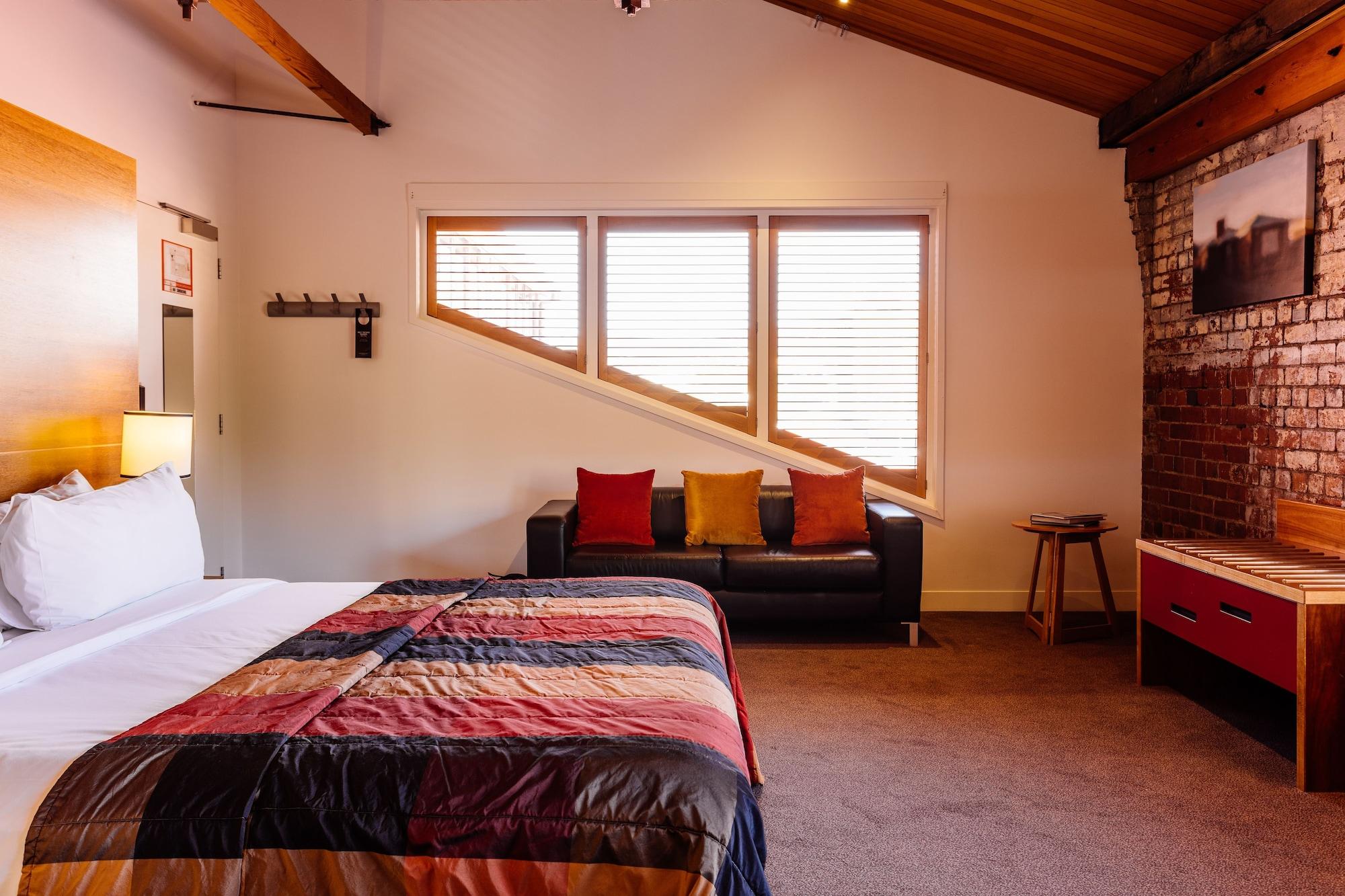 The Henry Jones Art Hotel Hobart Exteriör bild A room at the hotel