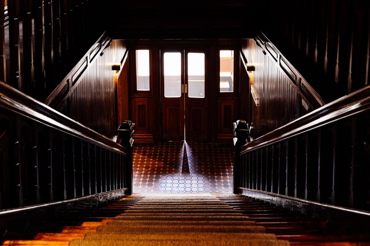 The Henry Jones Art Hotel Hobart Exteriör bild The staircase of the main building